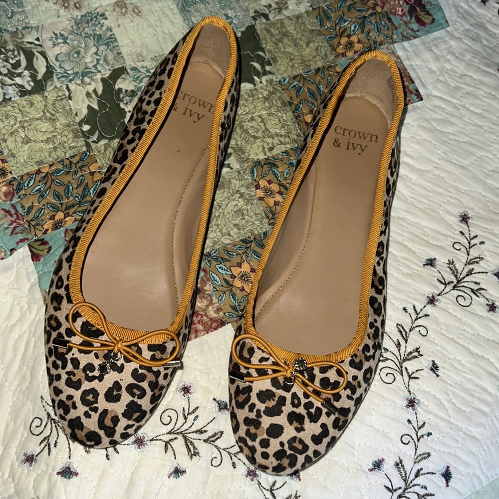 Crown & Ivy Leopard ballet slip on’s size 10M